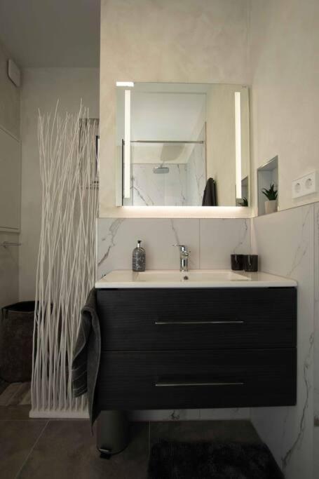 Moderne Wohnung Mit Panorama Schneppenbach Екстер'єр фото